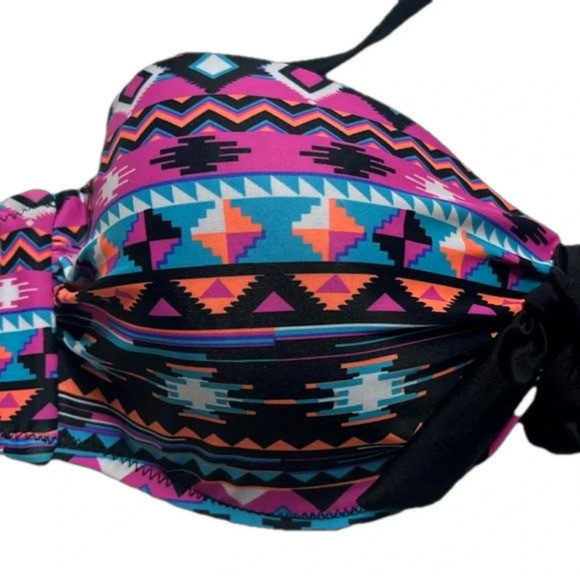 XL halter bikini top XL Aztec print halter bikini top removable straps - Picture 8 of 10